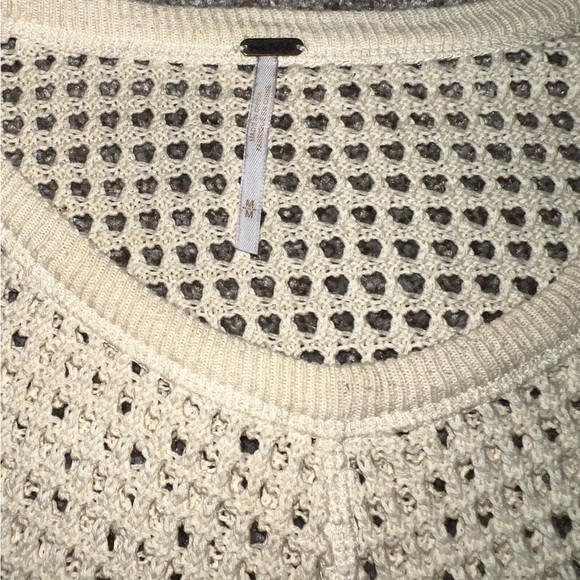 Free People Geo Party Pullover sweater size Medium - Picture 5 of 9